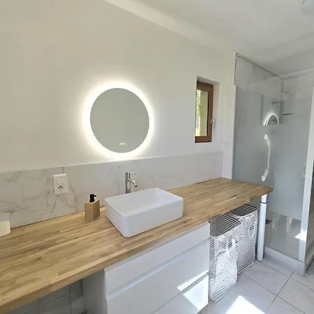 Maison Confort Avec Parking, Campagne - 4 Pers. - Fr-1-616-578